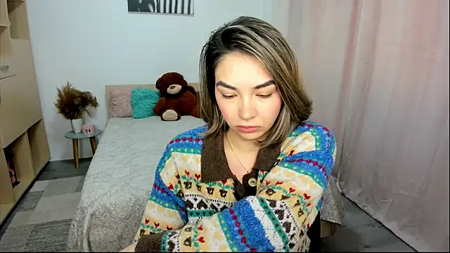 Alexa Dolly12 online show from 04-17-26, 08:17