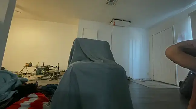 Snapshot of freakzmexx chatting on 12-19-24, 07:40 freakzmexx online show from 12-19-24, 07:40