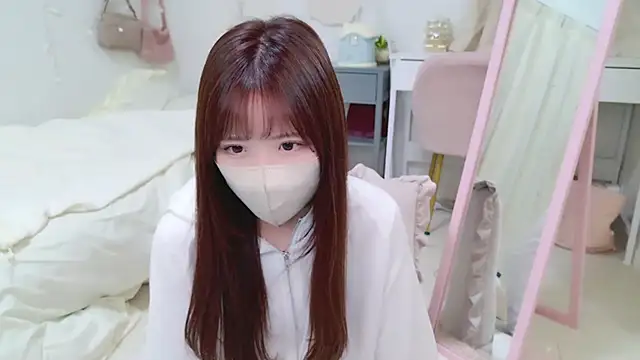 Snapshot of Sayuringo_ chatting on 12-18-24, 11:13 Sayuringo online show from 12-18-24, 11:13