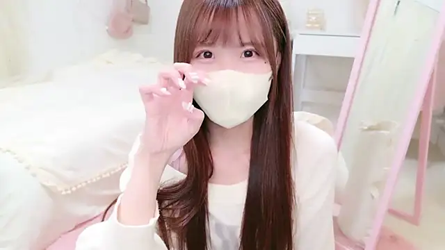 Snapshot of Sayuringo_ chatting on 03-05-25, 11:06 Sayuringo online show from 03-05-25, 11:06