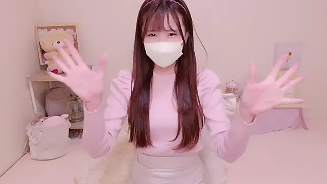 Snapshot of Sayuringo_ chatting on 03-08-25, 07:05 Sayuringo online show from 03-08-25, 07:05