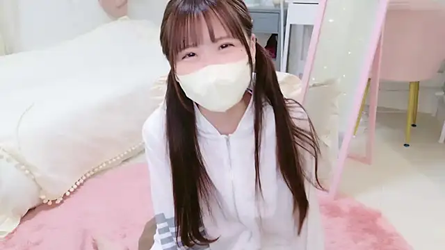 Snapshot of Sayuringo_ chatting on 03-22-25, 07:15 Sayuringo online show from 03-22-25, 07:15