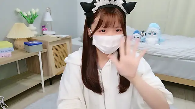 Snapshot of Sayuringo_ chatting on 10-15-25, 11:10 Sayuringo online show from 10-15-25, 11:10