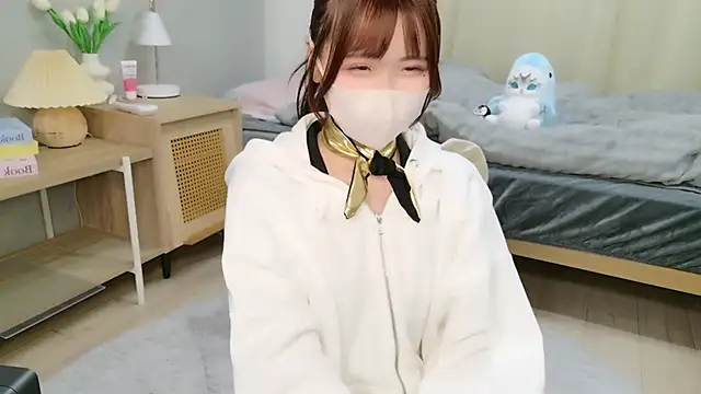 Snapshot of Sayuringo_ chatting on 12-17-25, 02:45 Sayuringo online show from 12-17-25, 02:45