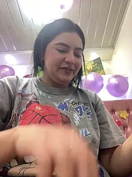  luna torres online show from 02-20-26, 12:49