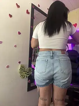  luna torres online show from 06-12-26, 02:05