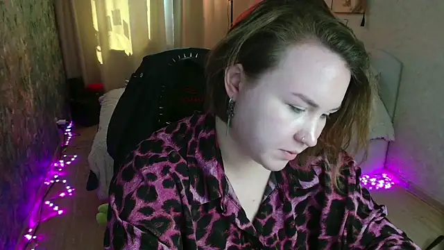 Snapshot of Jenny_Fox chatting on 04-29-26, 07:01 Jenny Fox online show from 04-29-26, 07:01