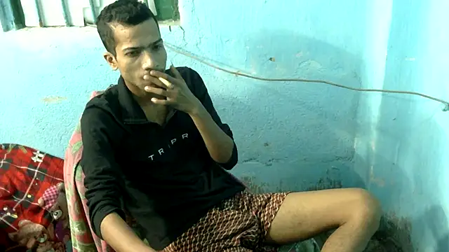 Snapshot of Alex_Suman25 chatting on 10-03-25, 06:27 Alex Suman25 online show from 10-03-25, 06:27