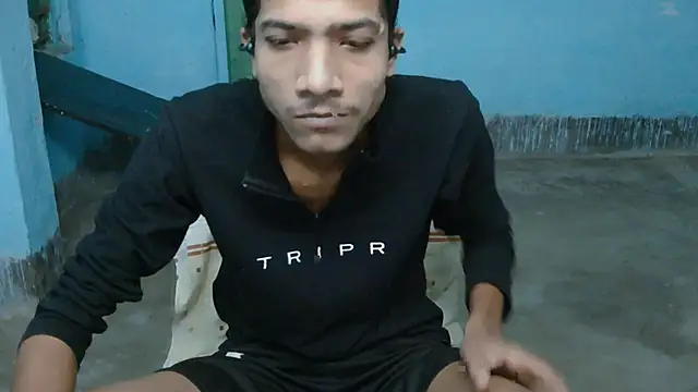 Snapshot of Alex_Suman25 chatting on 11-17-25, 02:17 Alex Suman25 online show from 11-17-25, 02:17