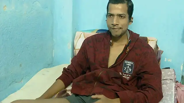 Snapshot of Alex_Suman25 chatting on 12-01-25, 04:23 Alex Suman25 online show from 12-01-25, 04:23