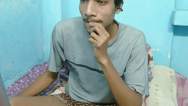 Snapshot of Alex_Suman25 chatting on 12-04-25, 10:02 Alex Suman25 online show from 12-04-25, 10:02