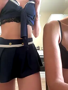 Snapshot of SweetCupcaks chatting on 10-14-25, 07:20 SweetCupcaks online show from 10-14-25, 07:20