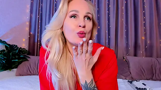 Snapshot of Elis_miracle chatting on 02-27-25, 10:59 Elis miracle online show from 02-27-25, 10:59