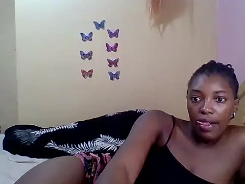 Snapshot of Zara_Twilight chatting on 12-03-24, 10:17 Zara Twilight online show from 12-03-24, 10:17