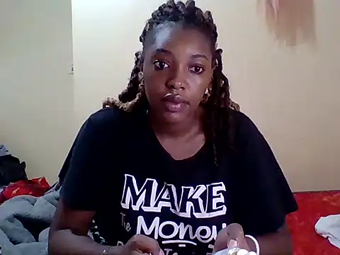 Snapshot of Zara_Twilight chatting on 12-30-24, 07:26 Zara Twilight online show from 12-30-24, 07:26