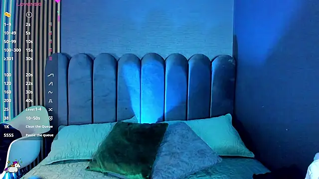 Snapshot of Nicolette_ks_ chatting on 12-16-25, 03:55 Nicolette ks online show from 12-16-25, 03:55