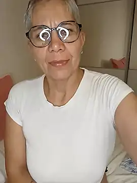 luz bella online show from 12-29-24, 03:22