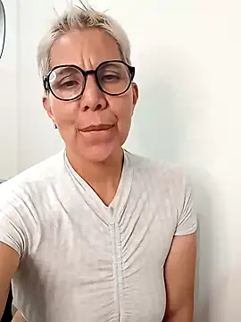 luz bella online show from 01-19-25, 03:29