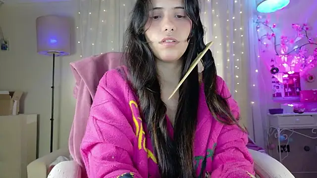 AllisonCatUwU online show from 04-24-26, 04:20
