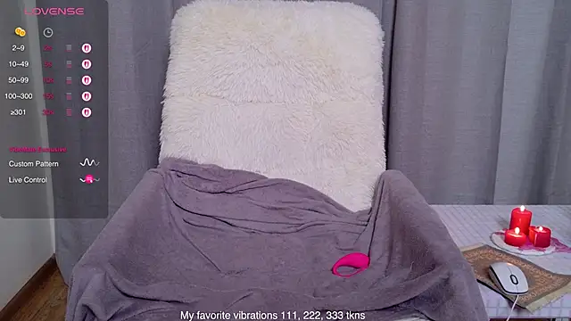 Hot Thumbelina online show from 12-15-25, 12:26