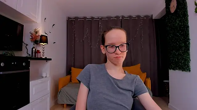 BettyBrowni online show from 02-07-25, 01:36