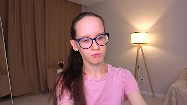 BettyBrowni online show from 12-21-25, 04:03