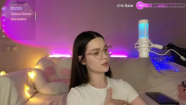 AokiAnna online show from 11-24-25, 07:19