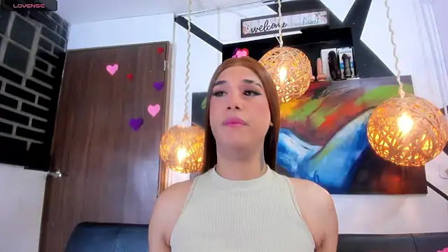 victoria aleia  online show from 04-25-26, 10:07