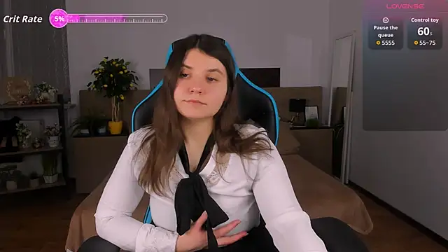 Viola  Shy online show from 12-18-25, 07:42