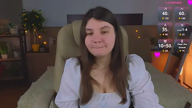 Viola  Shy online show from 04-16-26, 09:39