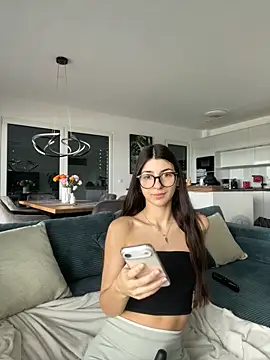 Wildberry  online show from 03-27-26, 08:20