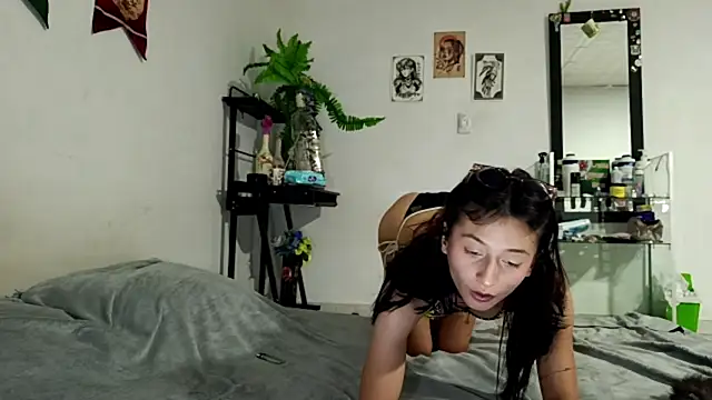 BrisaJones online show from 07-04-26, 11:11