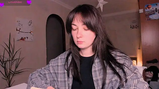 Snapshot of cClandesTina chatting on 03-12-26, 06:25 cClandesTina online show from 03-12-26, 06:25