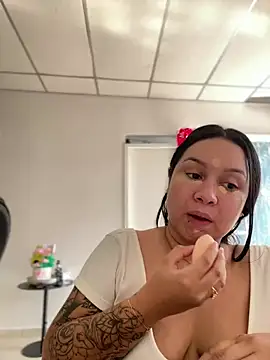 Pretty Isadora online show from 03-15-25, 08:10