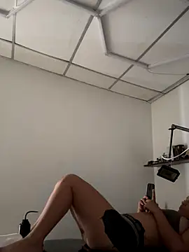 Pretty Isadora online show from 11-27-25, 07:27