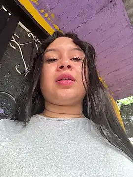 Pretty Isadora online show from 03-28-26, 07:35