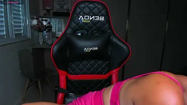 ivyy scott online show from 02-26-26, 04:17