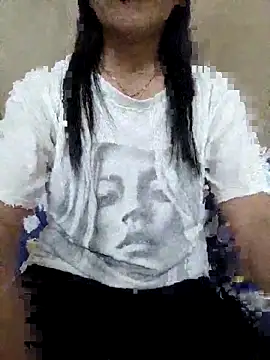 Snapshot of Asian_girl13 chatting on 12-14-25, 08:52 Asian girl13 online show from 12-14-25, 08:52