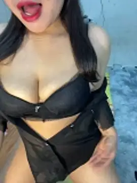 Snapshot of --Lyly-- chatting on 12-20-25, 03:13 --Lyly-- online show from 12-20-25, 03:13