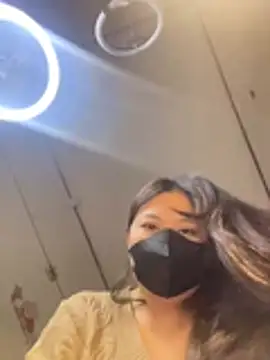 Snapshot of --Lyly-- chatting on 01-18-26, 04:16 --Lyly-- online show from 01-18-26, 04:16