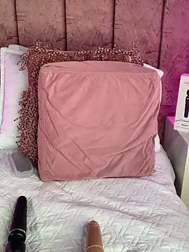 IsabellaGrey19 online show from 03-10-26, 08:14