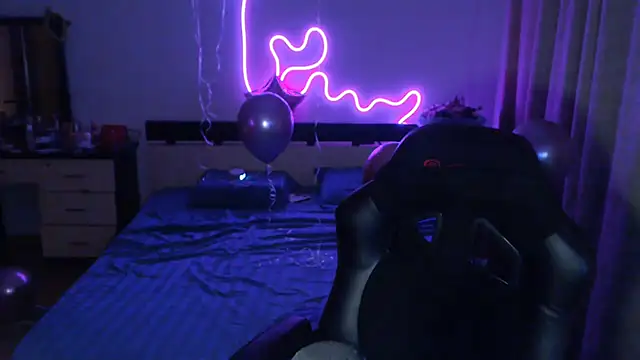 Snapshot of helengilmor chatting on 09-09-25, 03:55 helengilmor online show from 09-09-25, 03:55