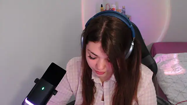 helengilmor online show from 04-28-26, 06:18