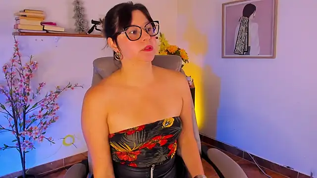 Chanelll Taylorr  online show from 06-02-26, 01:02