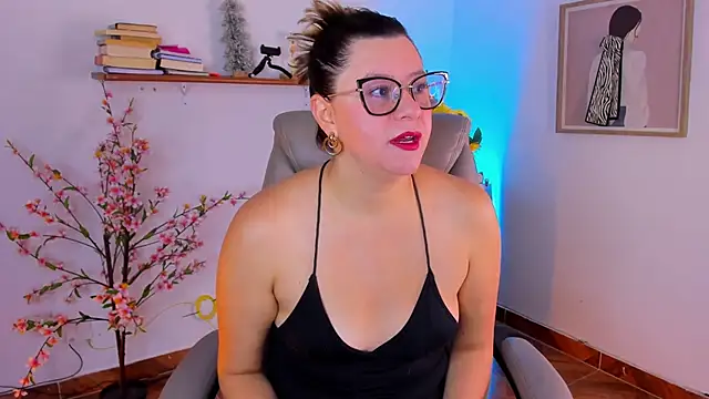 Chanelll Taylorr  online show from 06-11-26, 10:24