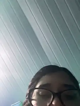 Snapshot of ZTahya chatting on 12-19-24, 07:51 ZTahya online show from 12-19-24, 07:51