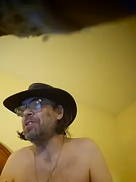 Snapshot of Geaux_Again chatting on 12-19-24, 01:07 Geaux Again online show from 12-19-24, 01:07