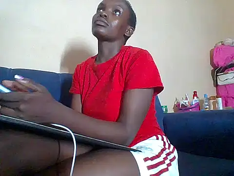 Snapshot of awino001 chatting on 11-11-25, 05:57 awino001 online show from 11-11-25, 05:57