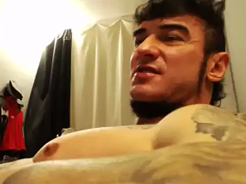 Snapshot of ballardbret chatting on 01-08-25, 07:13 ballardbret online show from 01-08-25, 07:13