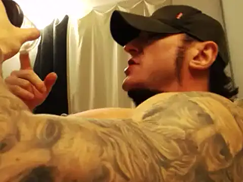 Snapshot of ballardbret chatting on 01-14-25, 04:15 ballardbret online show from 01-14-25, 04:15